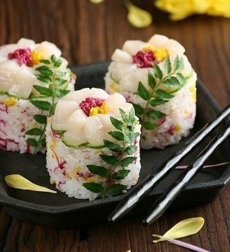 ehető virágos sushi